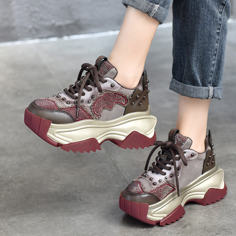 Dame Chunky Sneakers med eksklusivt strop-design og glitrende accenter Stilla