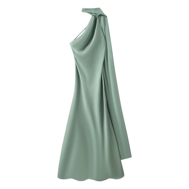 Damernes maxikjole med elegant halterneck og flydende snit Skovae