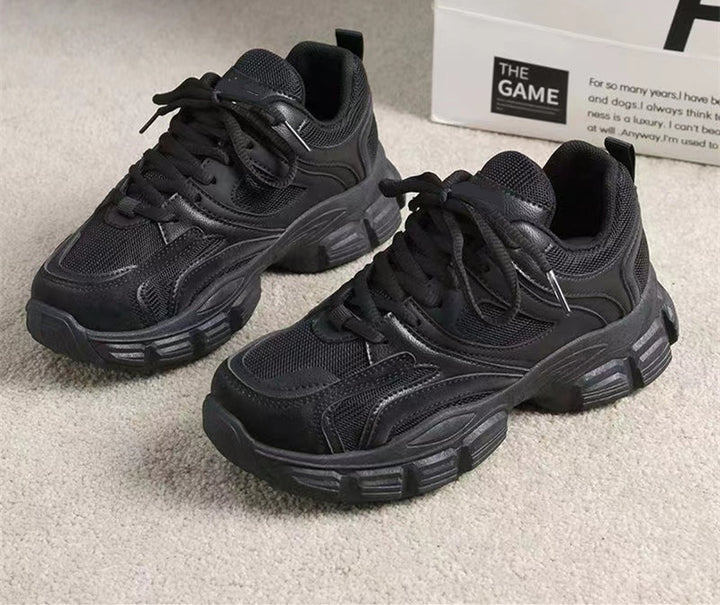 Dame fritidssneakers med åndbar mesh-overflade og stødabsorberende hæl-element Stilla