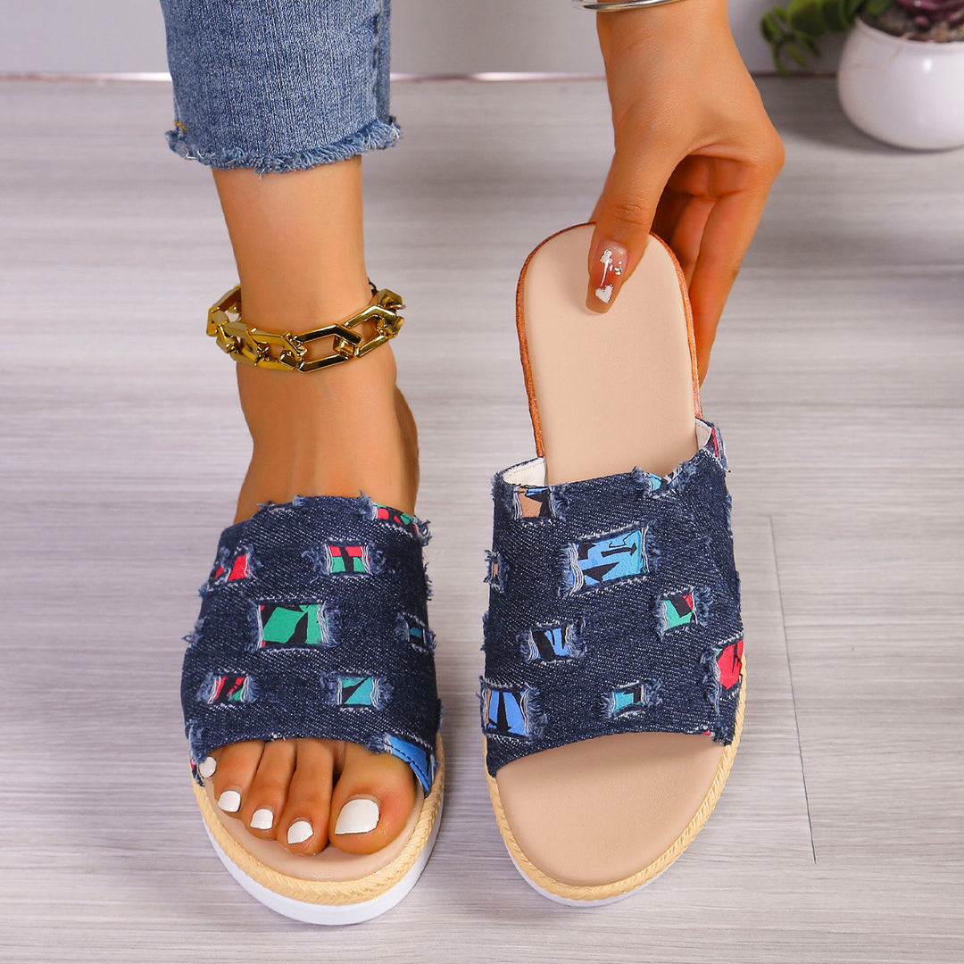 Dame flip flops med stilfuldt denim-design og farverigt print Stilla