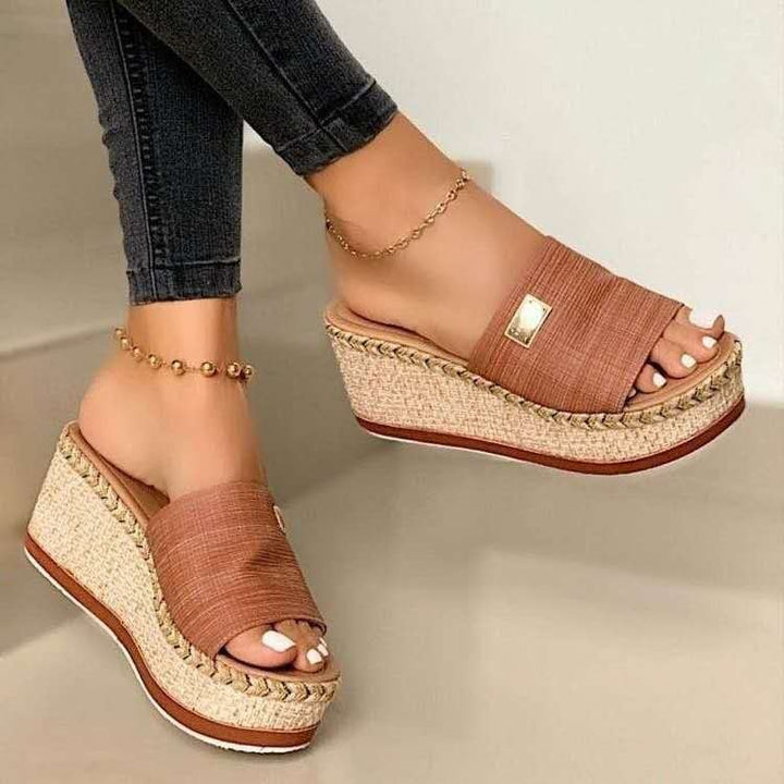 Dame Wedge-sandaler med raffineret vævning og elastisk remdesign Stilla