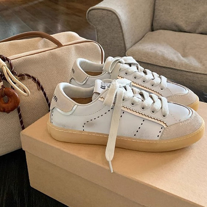 Dame Fritids Læder Sneakers med Metallic Accenter Stilla