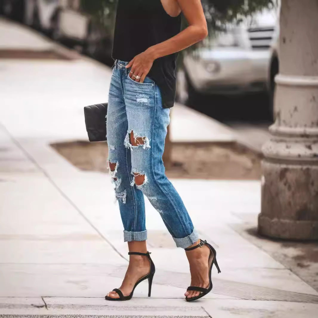 Dame Destroyed Boyfriend Jeans i afslappet stil med høje revnedetaljer Skovae