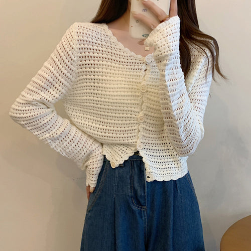 Kvindernes luftige hæklede jakke med dekorative knapper Stilla