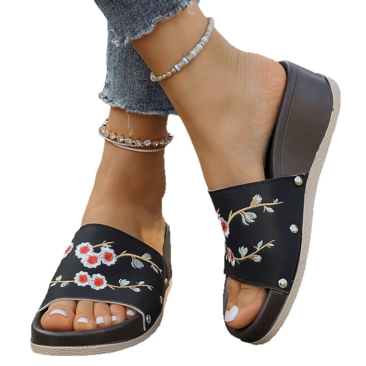Dame Behagelige Remsandaler med floral broderi design og anatomisk fodseng Stilla