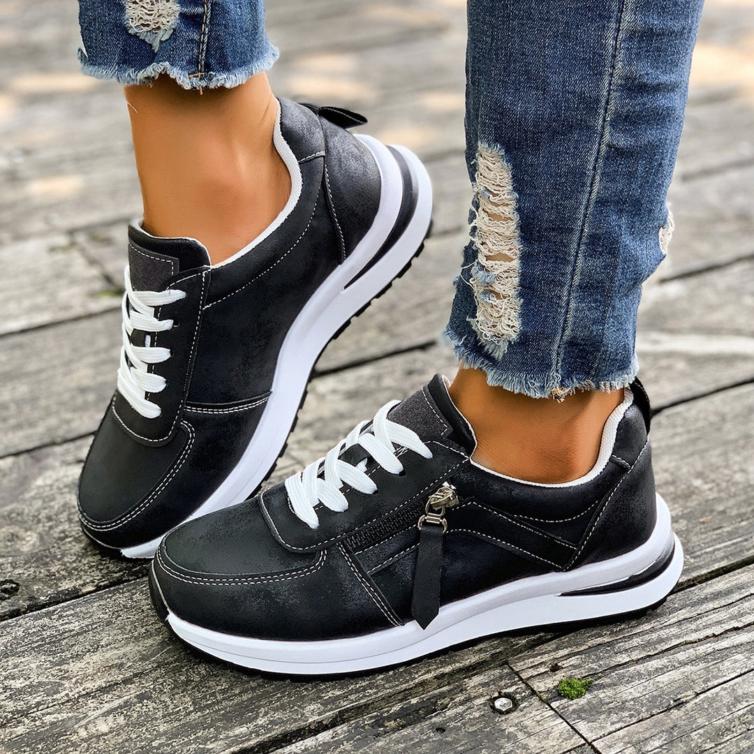 Dame Lace-Up Sneakers med moderne lynlås og behagelig dæmpning Stilla
