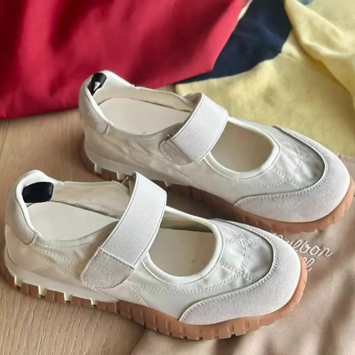 Dame Komfortable Hal shoes med velcro Stilla