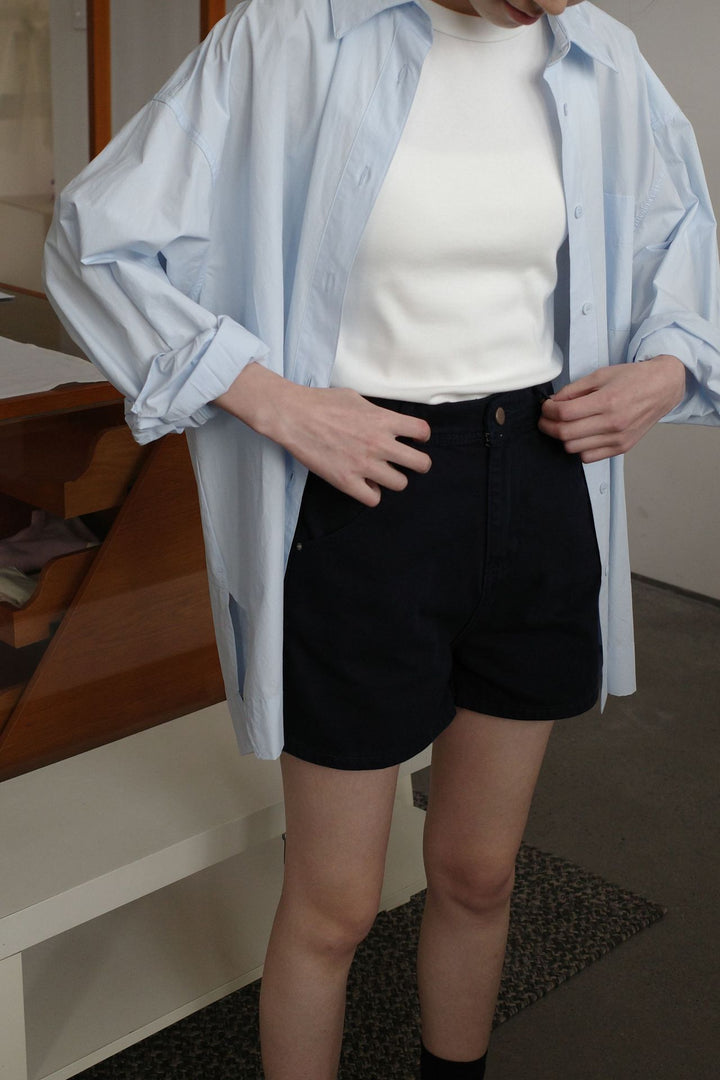 Dame afslappede denim-shorts med elegant bindebælte og komfortabel pasform Stilla