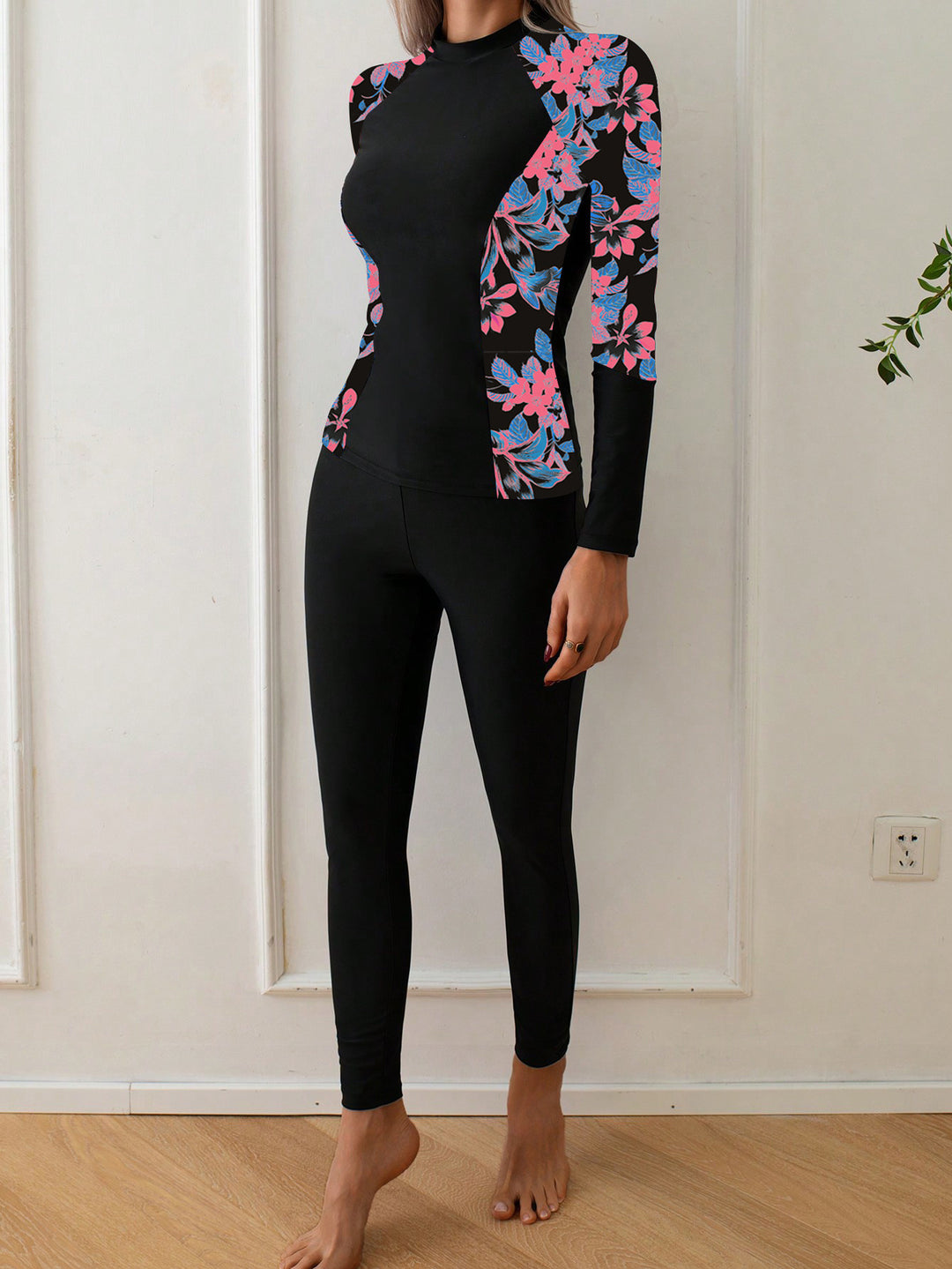 Dame Langærmet Rashguard med floral design Skovae