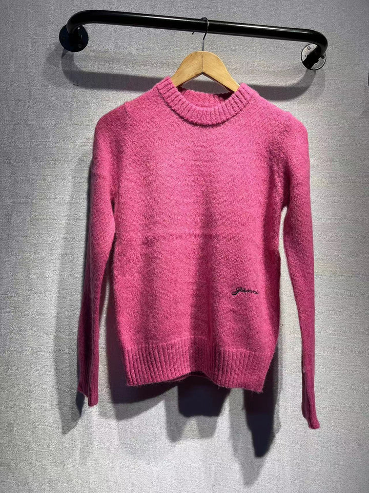 Damer hyggelig sweater lavet af mohair-blanding med brede ribkanter Stilla