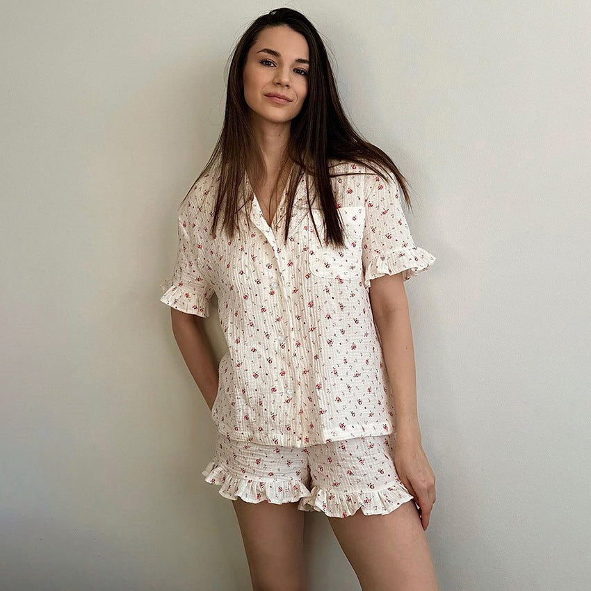 Dame sæt bestående af ærmeløs top og shorts med flæse detaljer Stilla