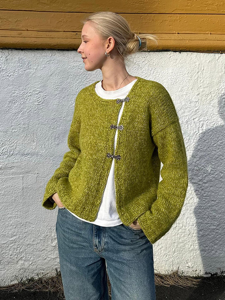 Dame strikjakke med dekorative knapper Stilla