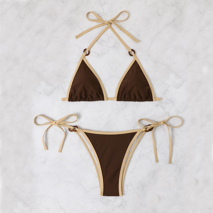Dame triangel-bikini med justerbare stropper og ringdetaljer Skovae