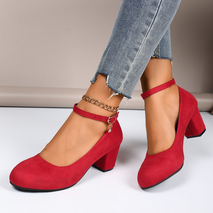 Damer nan elegante Riemchenpumps med justerbart ankelbånd og bred blokhæl Skovae