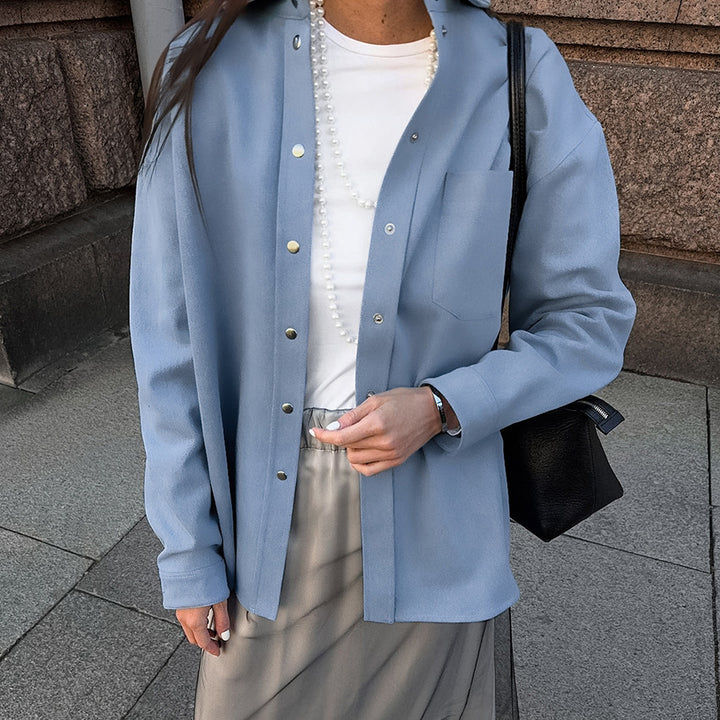 Dame Oversized Skjorte med praktiske lommer og skjult knaplukning Stilla
