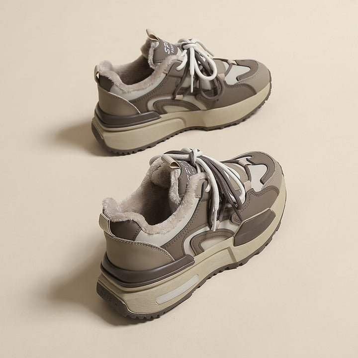 Dame Sporty Sneakers med varmt indre foder og slidstærk sål Stilla
