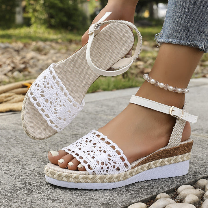 Dame Wedge-sandaler med raffineret hæklet look og justerbar rem Stilla