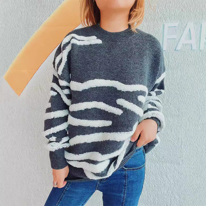 Damer hyggelig strikket sweater med tiltalende zebra-stribemønster Stilla