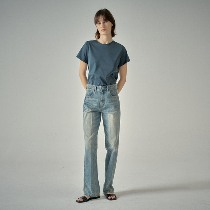 Dame Højskårne Flared Jeans med moderne design og komfortabel pasform Stilla