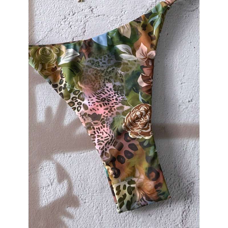 Dame Triangel-Bikini med farverigt blomster- og dyremønster Stilla