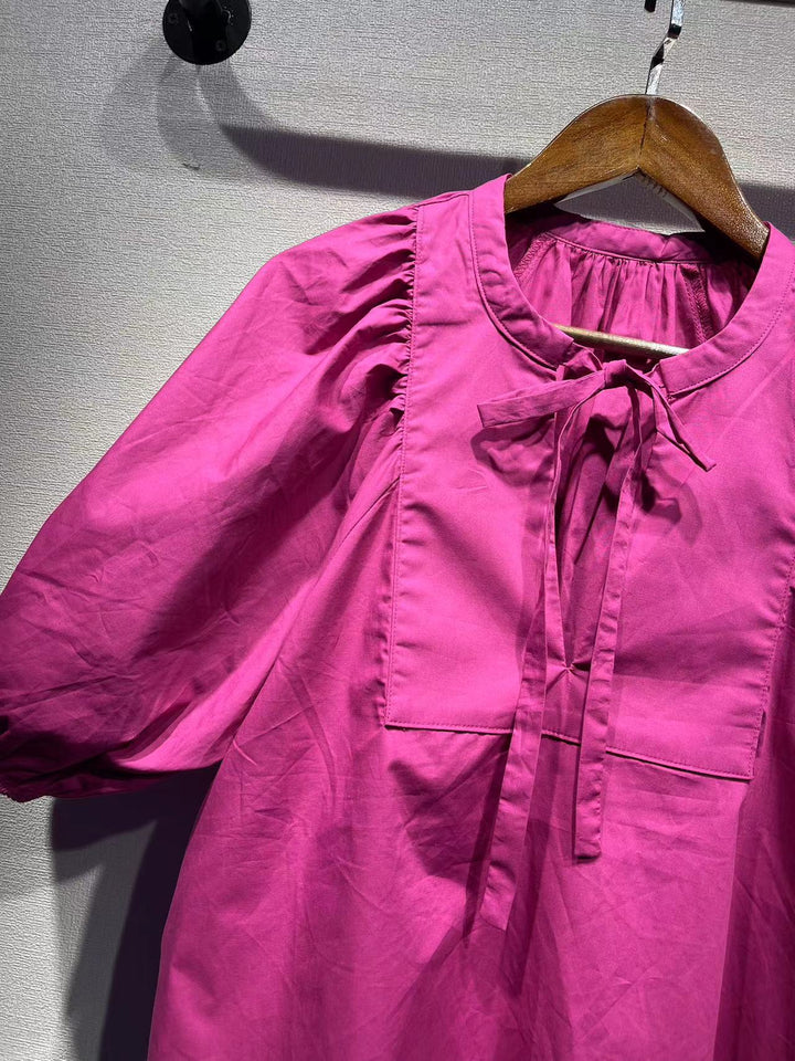 Dame luftig bluse med flæsedetaljer og bindebånd Stilla
