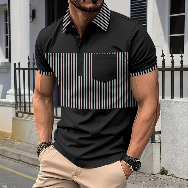 Herrer Poloshirt med moderne stribemønster og elegant brystlomme Stilla