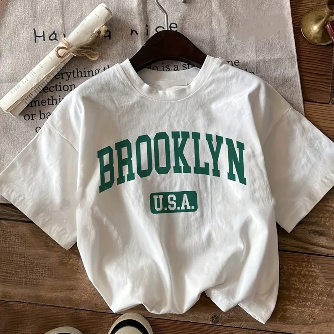Dame oversized T-shirt med nostalgisk Brooklyn-design Stilla