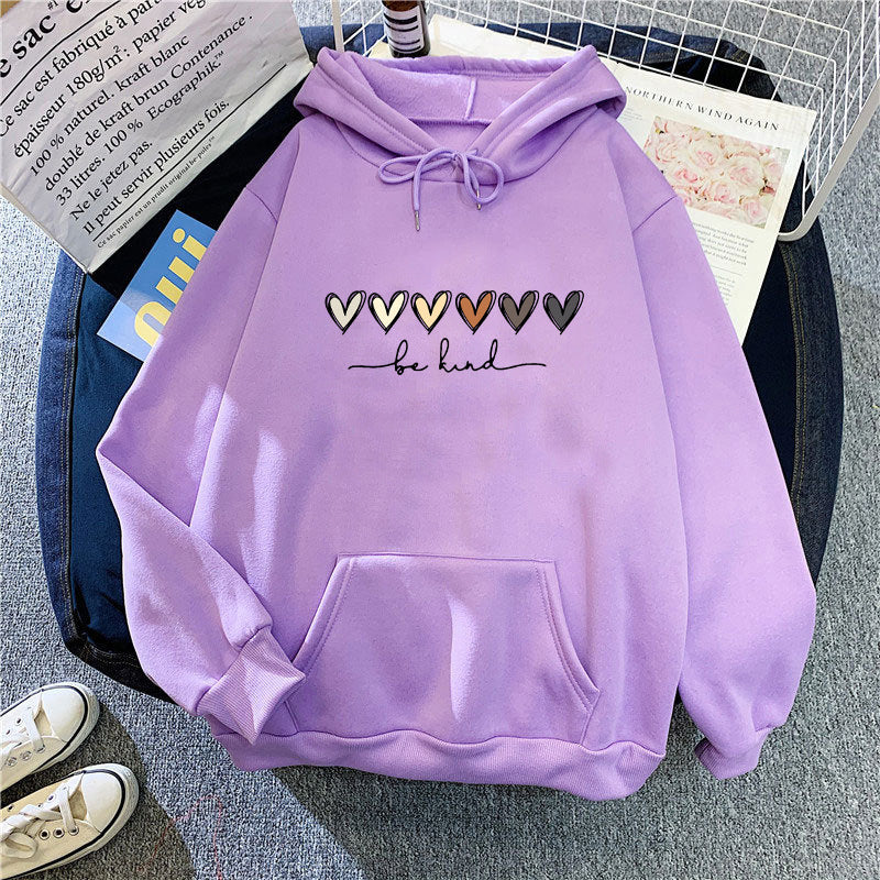 Kvinders hoodie med kreativ hjerte design Skovae
