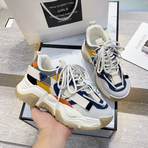 Dame Sporty Chunky Sneakers med innovativt såleprofil og åndbar overfladestruktur Stilla