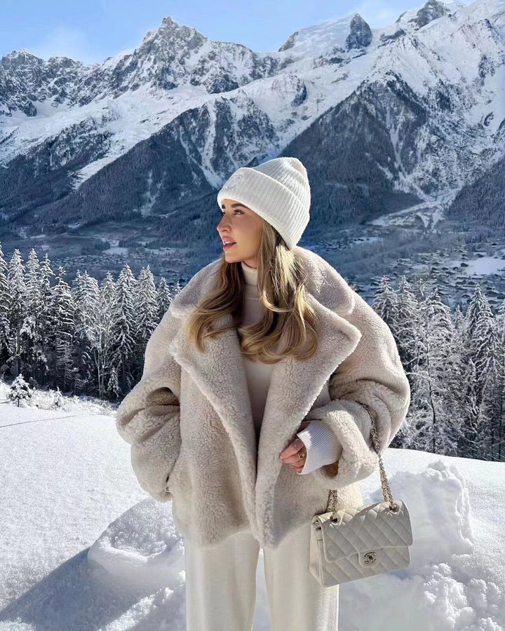 Dame Cozy Plush Jakke i Elegant Oversized Stil Stilla