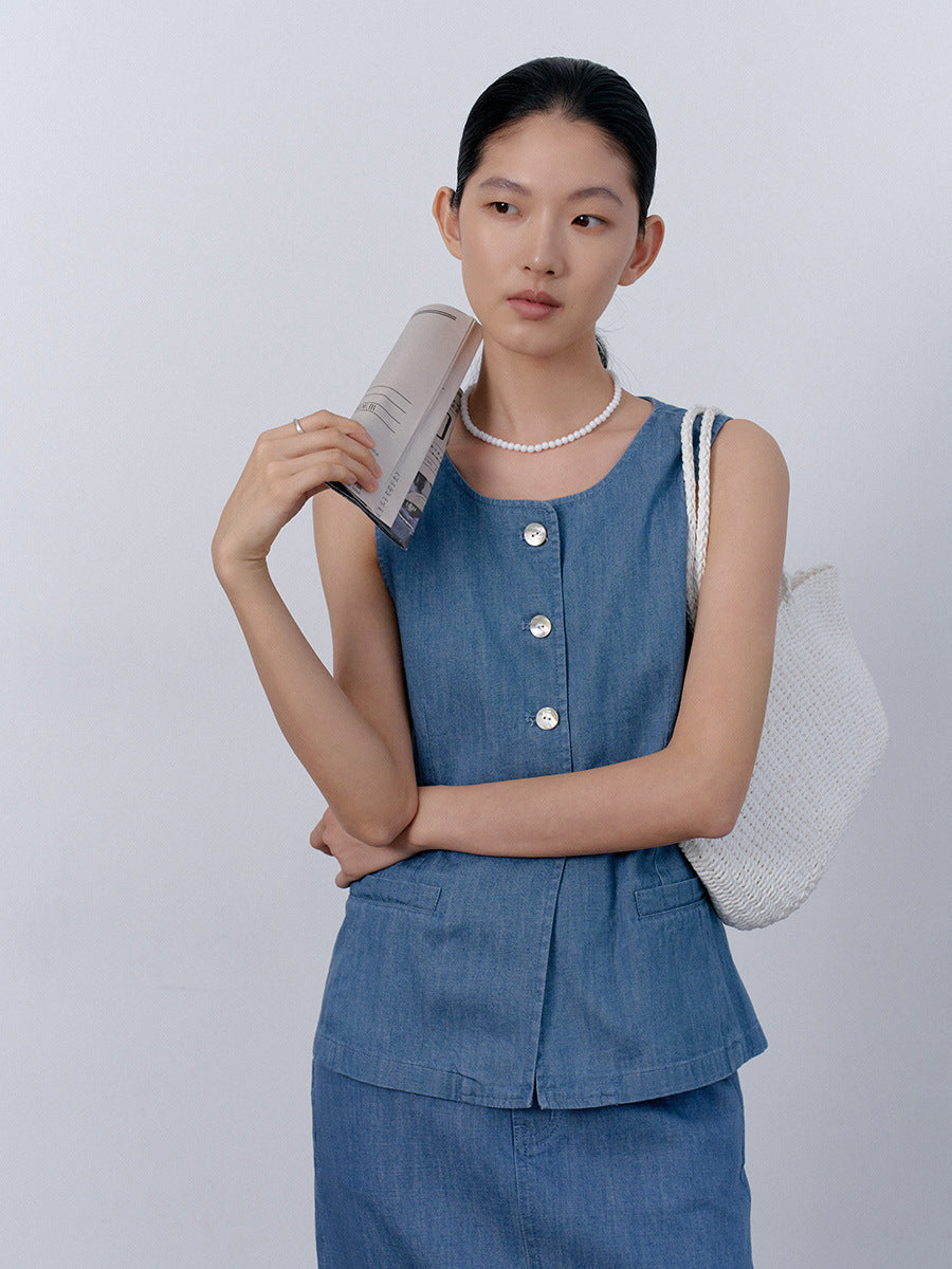 Dame ærmeløs blusevest i højkvalitets denim med praktiske lommer og elegante knapper Stilla