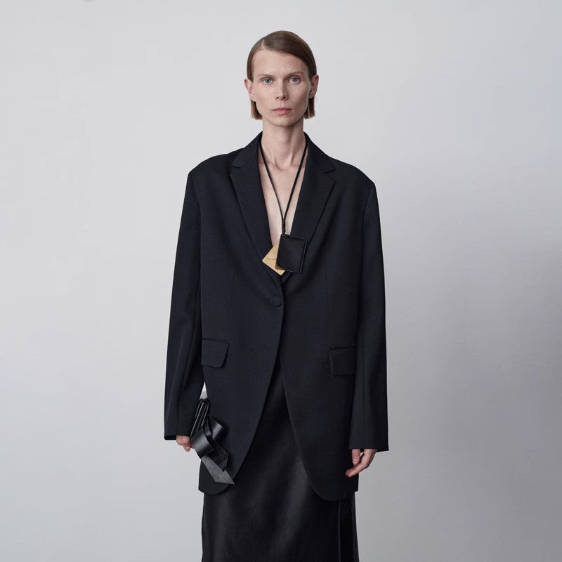 Dame Oversized Blazer med minimalistiske detaljer og moderne snit Stilla