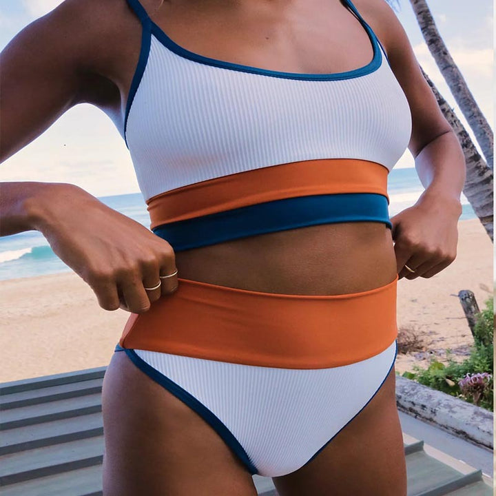 Dame højtaljet bikini-sæt med fashionable blokstriber Skovae