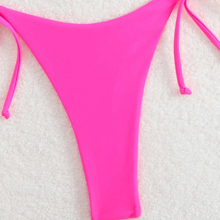 Dame triangel-bikini med legesyg farvedesign og justerbare bindebånd Skovae
