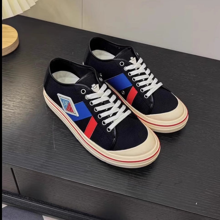 Dame mode sneakers i retro stil Stilla