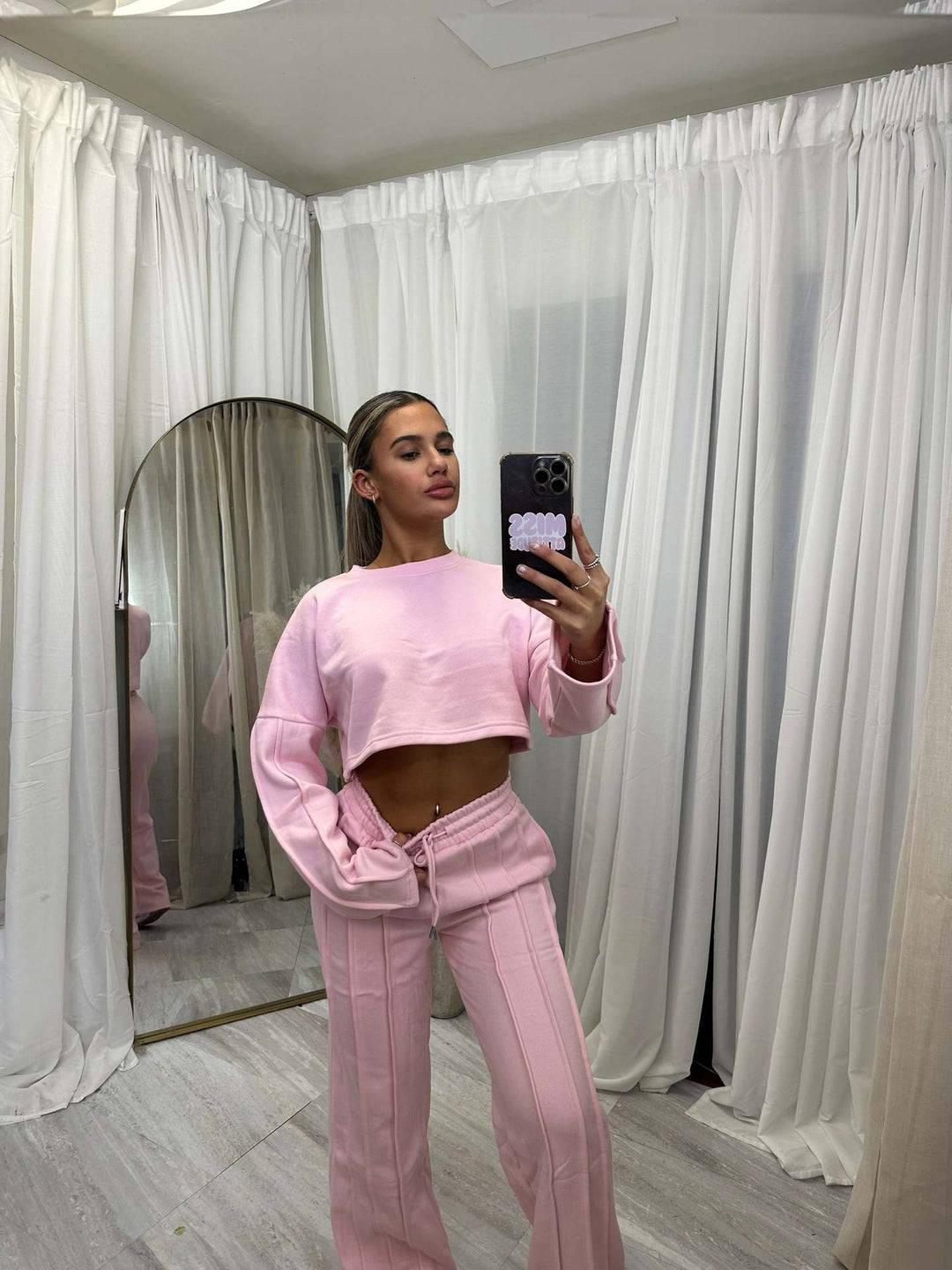 Kvinders afslappet cropped hoodie og brede joggingbukser sæt Skovae