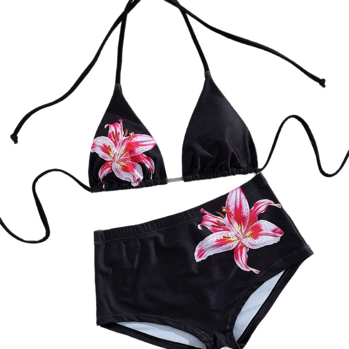 Dame Højskåret bikini med stribet design og blomstrede accenter Skovae