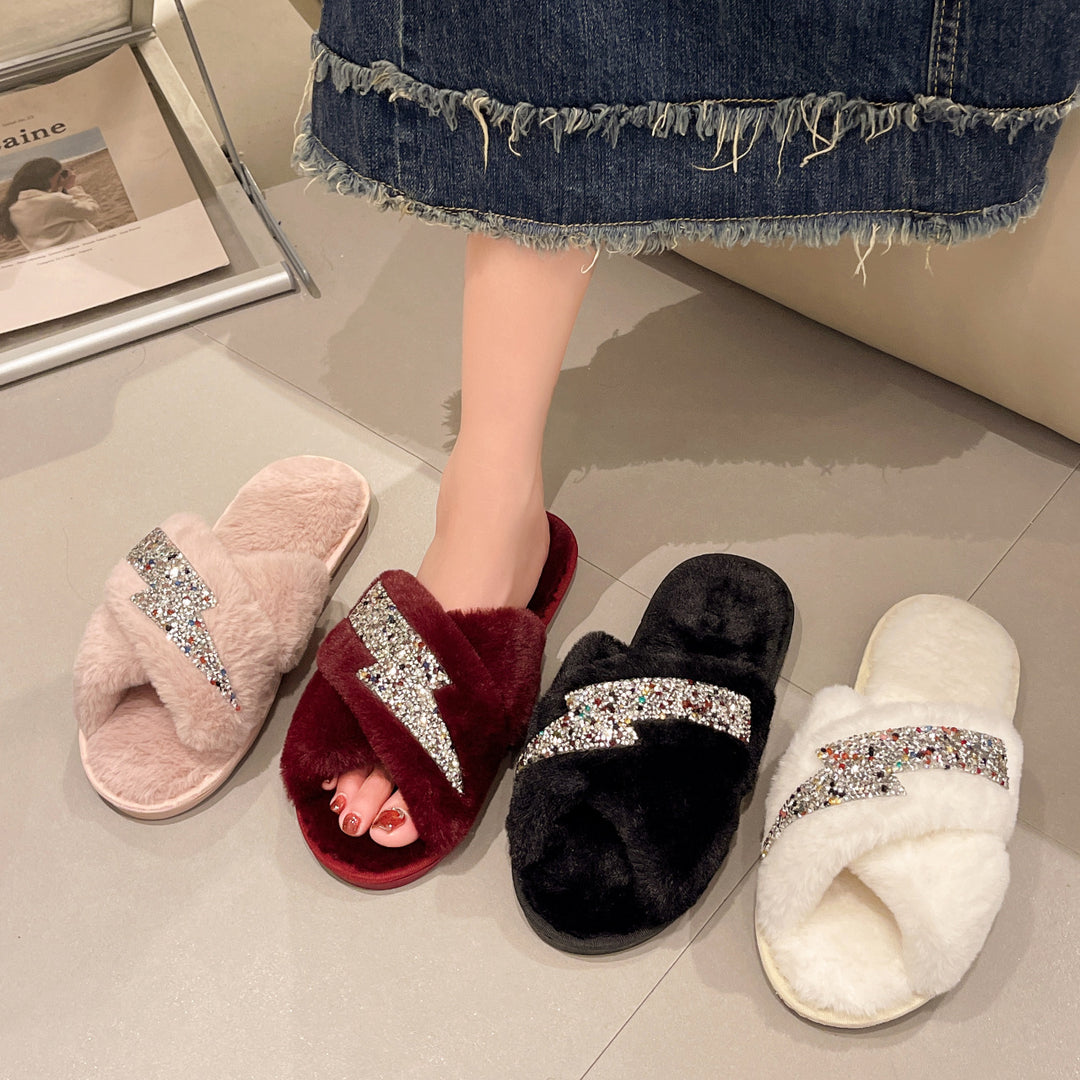 Dame fluffy slippers med glitrende dekorativt element og komfortabel sål Stilla