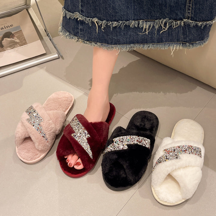 Dame fluffy slippers med glitrende dekorativt element og komfortabel sål Stilla