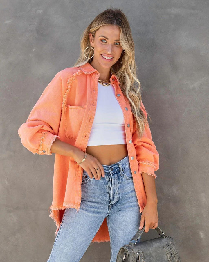 Dame Oversized Denim Skjorte Jakke med Flosset Detalje Stilla
