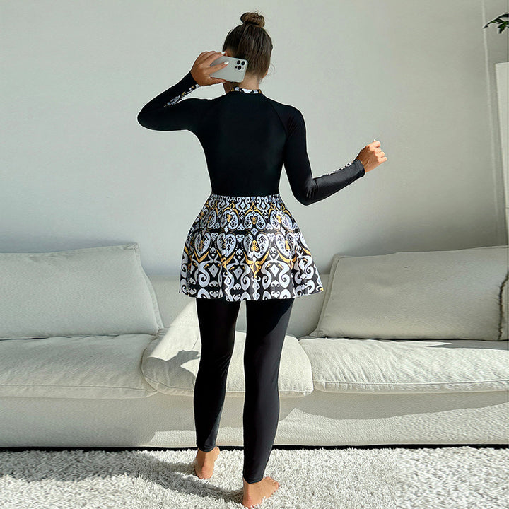 Dame Sporty Swimwear med elegant skørt og lange ærmer Skovae