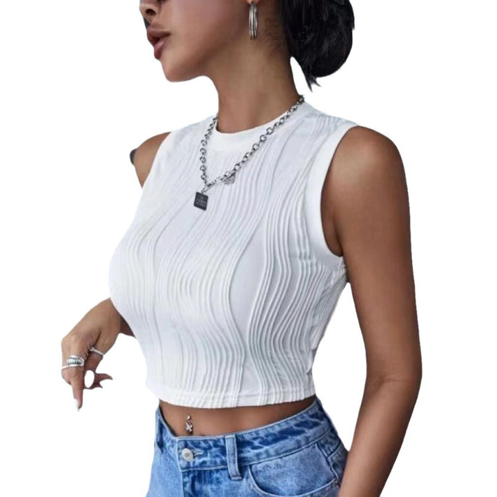 Kvindernes crop top med tekstureret overflade og høj hals