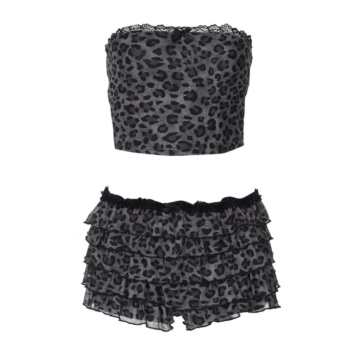 Dame sæt bestående af luftig crop-top og frynse shorts Skovae