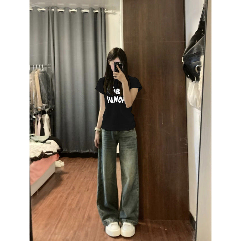 Femme Casual Fit Grafik T-shirt og Loose-Leg Denim Bukser Stilla