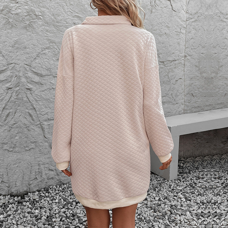Kvinders sweaterkjole med opretstående krave og varmende vaffelmønster Stilla