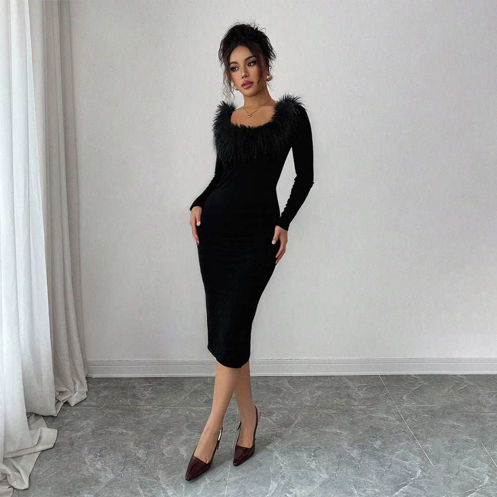 Dame Midi Kjole med Elegant Fjerdekoration og Sideslids Stilla