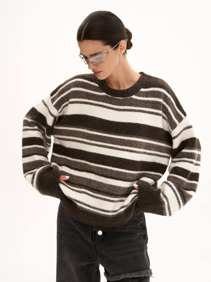 Kvinders oversized stribet sweater lavet af blødt materiale Stilla