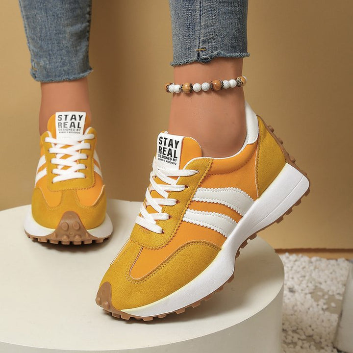 Dame nan retro-inspirerede plateausneakers i velourlæder-look med profileret gummisål Skovae