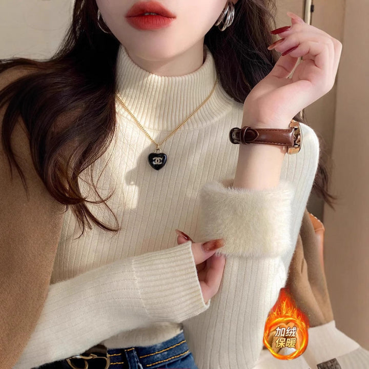 Kvinders sweater med rullekrave og luksuriøs fuzzy kant Stilla