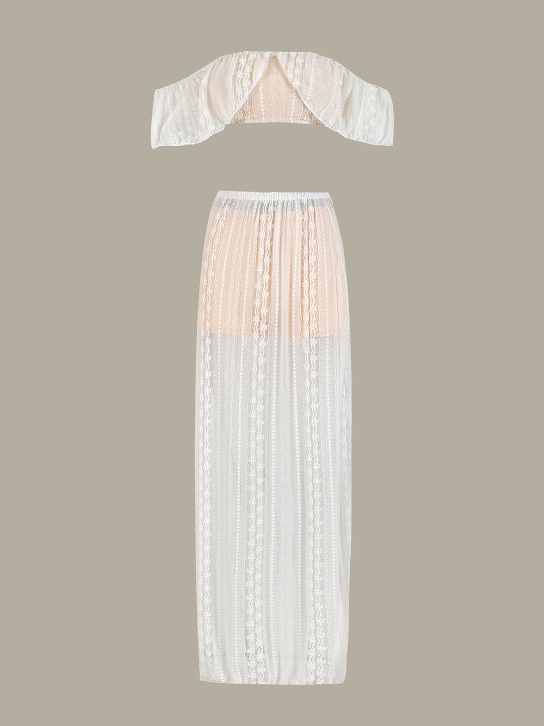Dame to-delt med elegant bandeau-overdel og gennemsigtig maxi-nederdel Stilla